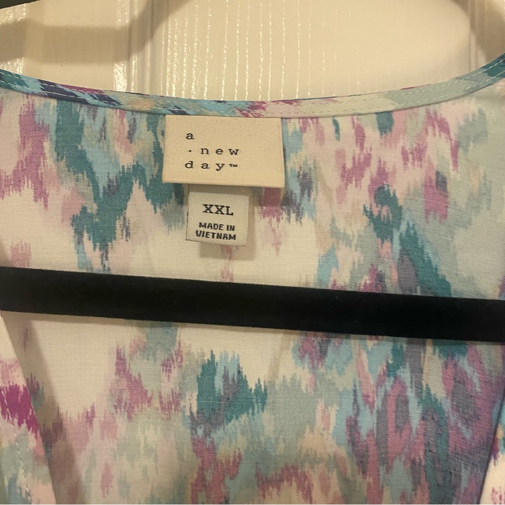 Floral Watercolor V-Neck Midi Dress - Picture 5 of 6